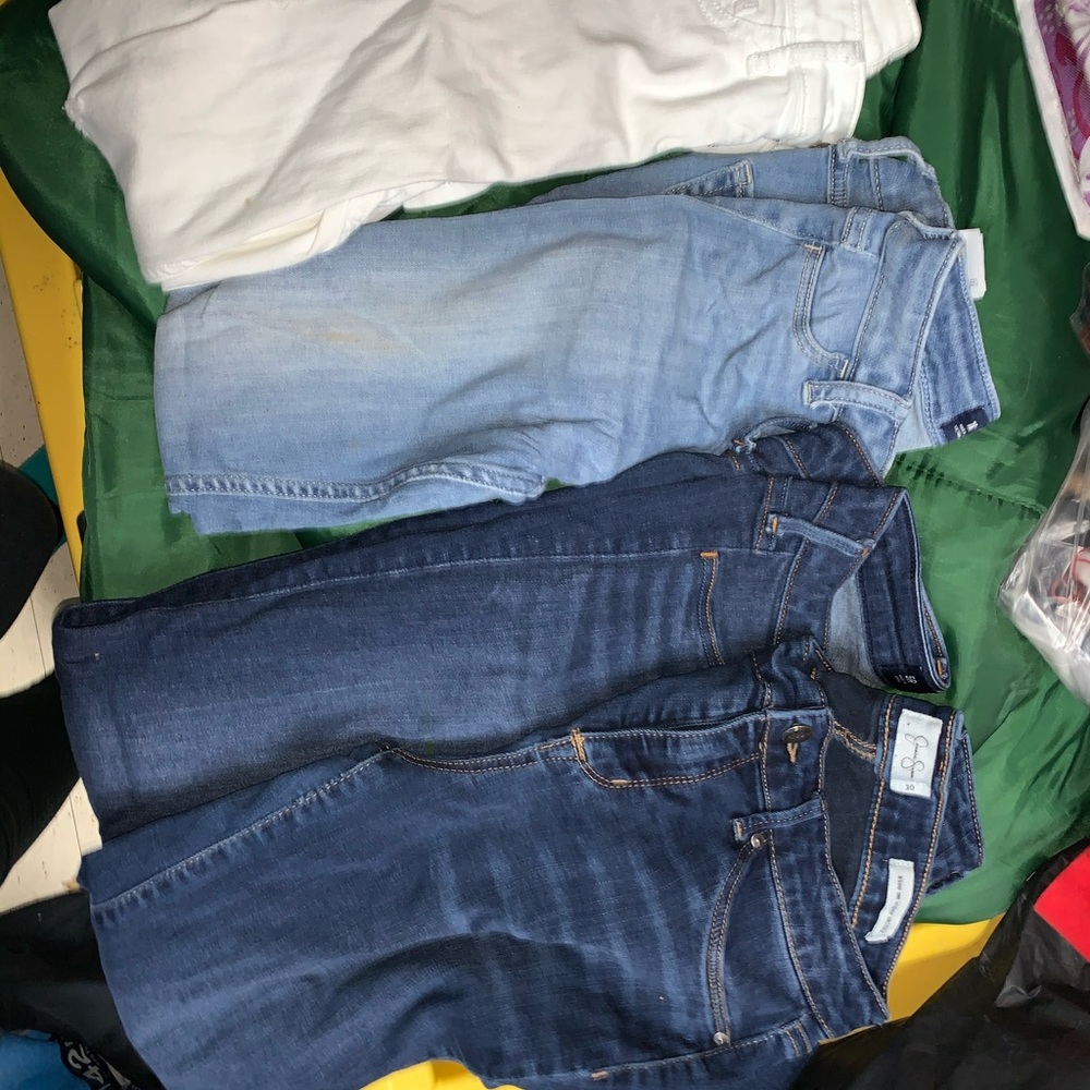 Bundle of Hollister jeans & a juicy couture beanie